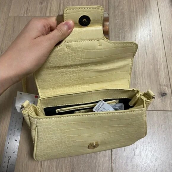 Zara Animal Print Crossbody Bag with Buckle Yellow - Picture 10 of 11